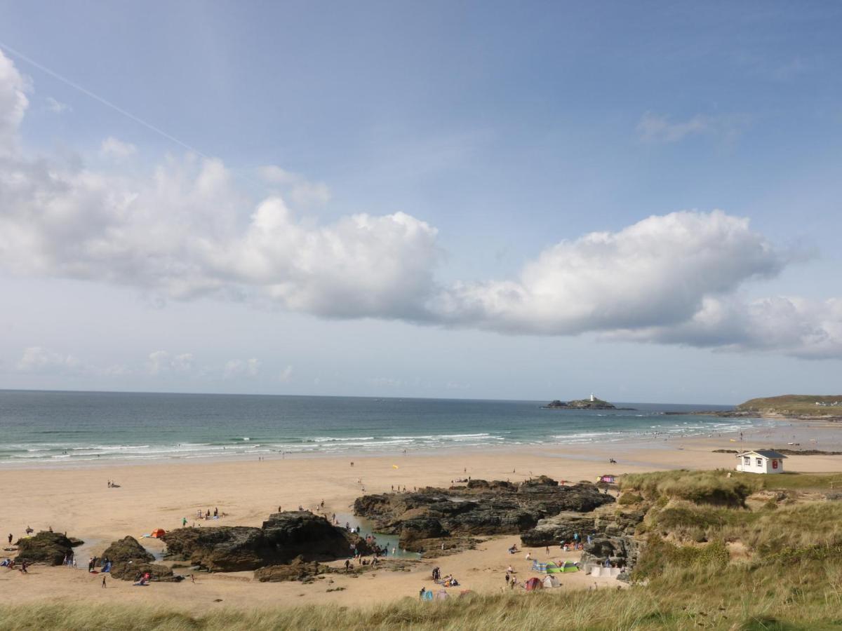 Miles Retreat * Hayle